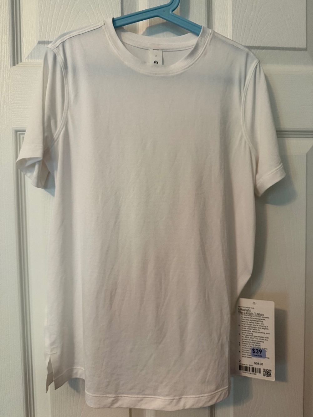 White lululemon tee